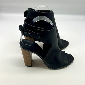 Vince - Addie Black Leather Ankle Strap Cut Out Peep Toe Block Heel Sandal SZ 8